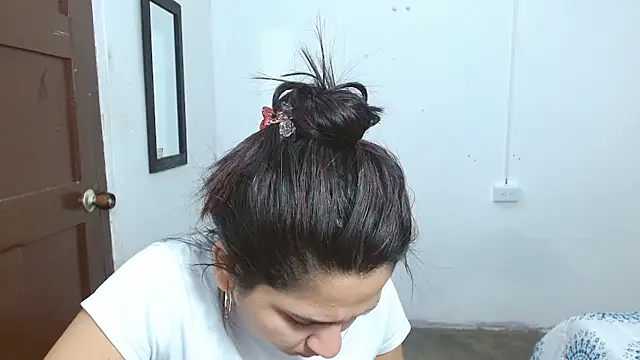Thalian 라이브 XXX 채팅