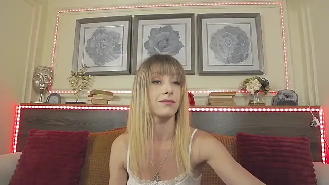 MuseDollX's Live XXX Chat