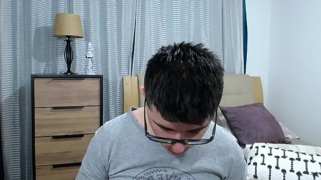 Živý XXX chat BlackFoXXX69