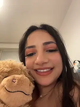 Show modela EmmyBullockk na web-kameri