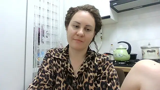MeadowEyes Adlı Modelin Canlı XXX Sohbeti