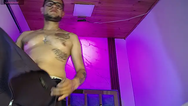 Nickk_21_ 라이브 XXX 채팅