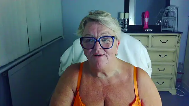 XXX chat uživo modela BridgetBlueEyes