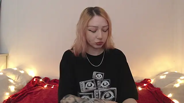 Emily_hardcore live XXX chat