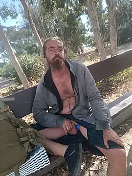 exhibitionistmale: διαδικτυακό σόου στην κάμερα