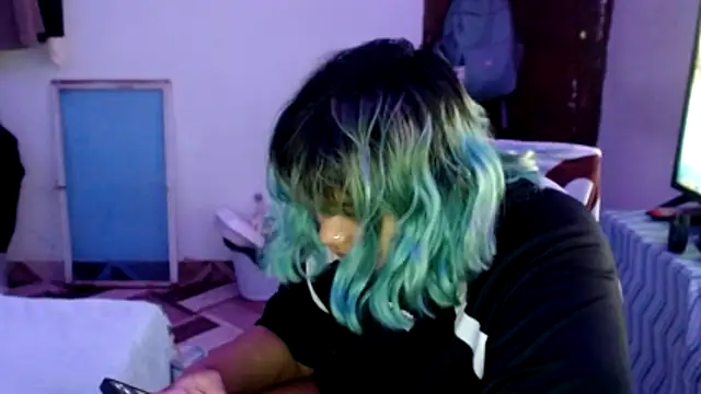 Chat +18 de katteyes_20 ao vivo