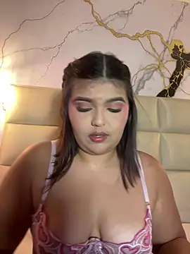 Lia_sexx Adlı Modelin Canlı XXX Sohbeti