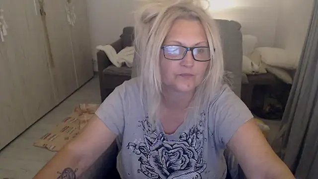 Онлайн чат XXX Divineblond