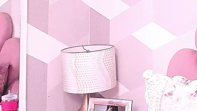 KylieMonnett 웹캠 쇼