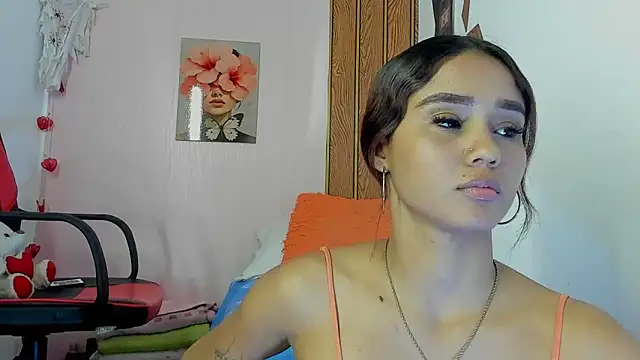 MarianaManzur's Live XXX Chat