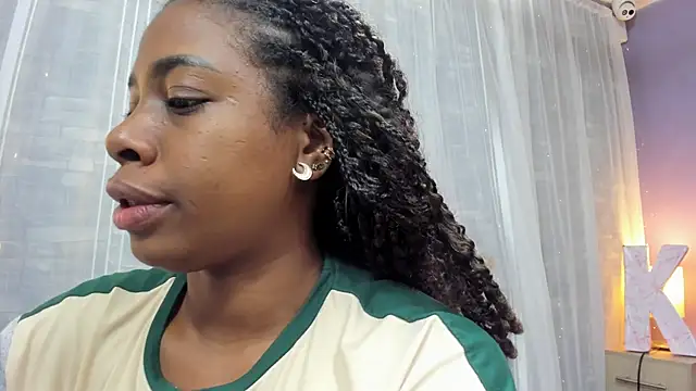 KatieGomez Chat XXX in diretta