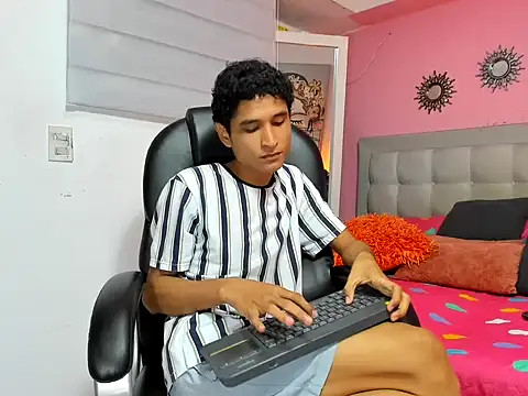 Xavier-Fox – webcam-show