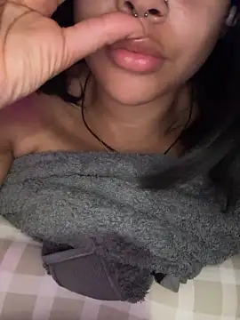 HaileyDiana 即時 XXX 聊天