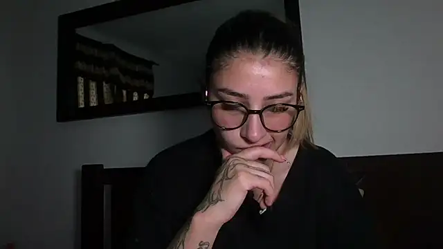 Show Webcam de AliceTeenager___