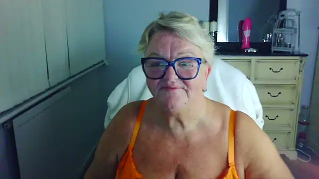 Chat XXX en directo de BridgetBlueEyes