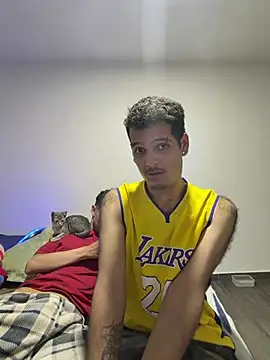 samuel_prrr Show in webcam