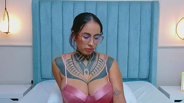 NicoleBlumのライブXXXチャット