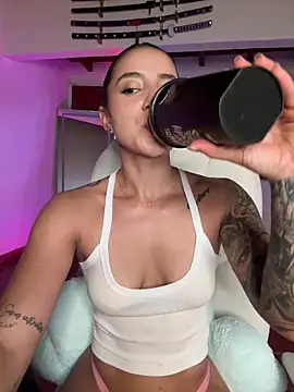 Ale_Lewis Webcam-Show