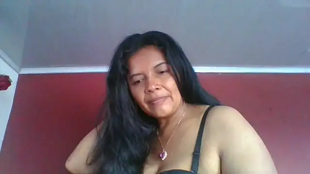 แชท XXX สดของ DianaOchoa_