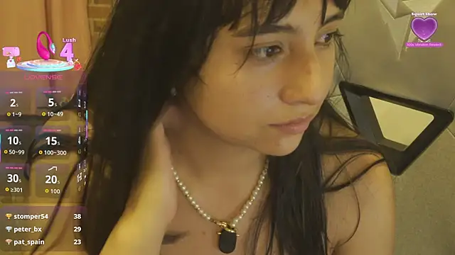 EmmitaGarcia's Live XXX Chat