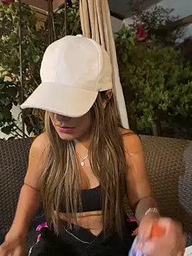 XXX chat uživo modela AngelPinkk_
