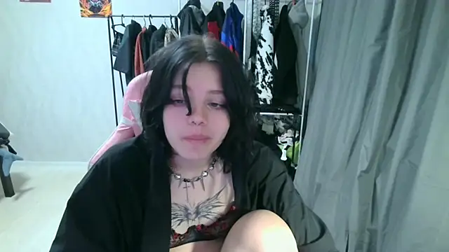 VeIvetLure Adlı Modelin Canlı XXX Sohbeti