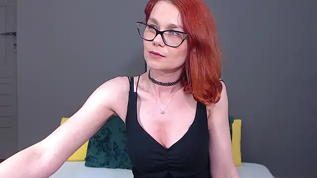 AugustStormS élő XXX-chatje