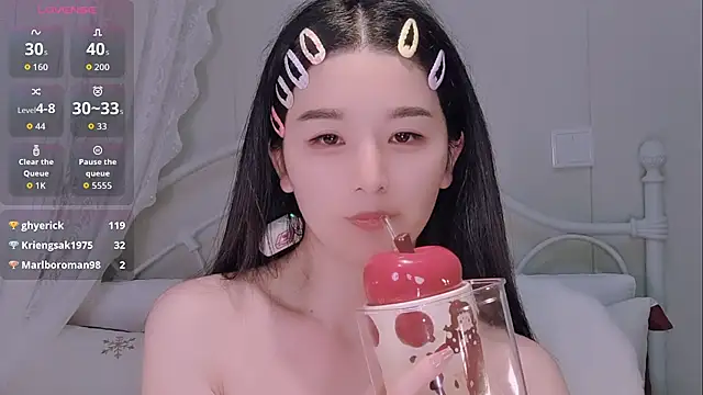 BingLin- Adlı Modelin Canlı XXX Sohbeti