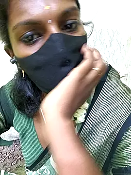 Chat +18 de Honey_rosetamil ao vivo