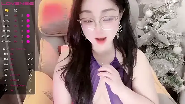 Monica-666888- 现场XXX聊天