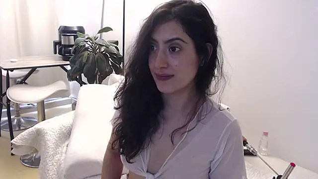 MIYESSI Live XXX-Chat