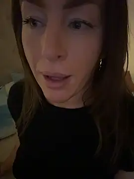 Chat +18 de ChristinaSiemone ao vivo