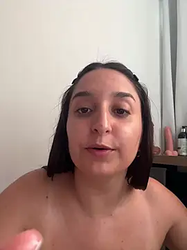 adahara19 Adlı Modelin Canlı XXX Sohbeti