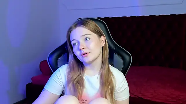 ElinaVale's Live XXX Chat