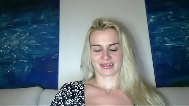 Czat XXX na żywo – CorneliaSweet