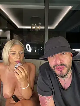 SexOnMyLvL: διαδικτυακό σόου στην κάμερα