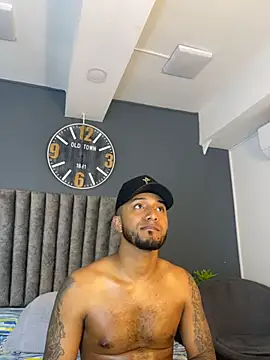Czat XXX na żywo – Robin_Rief