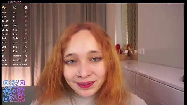 Chat +18 de HannaHayles ao vivo