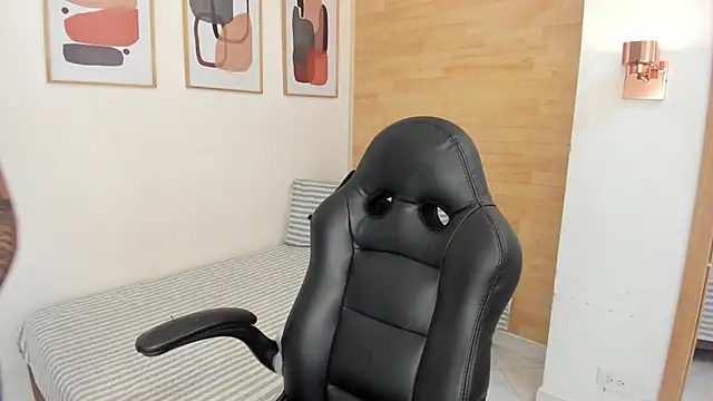 Chat XXX en directo de renee_shelby_