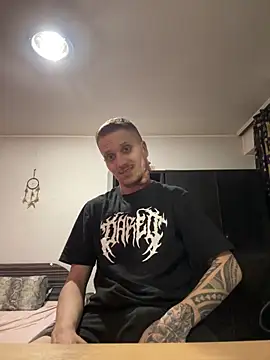 Pokazy przed kamerką – MarkCain69