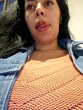 Chat XXX ao vivo de Luianna