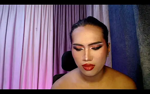 Hail_ur_Dominant's Live XXX Chat