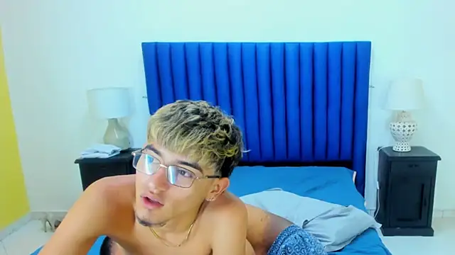 Juan_saul1 Live XXX Chat