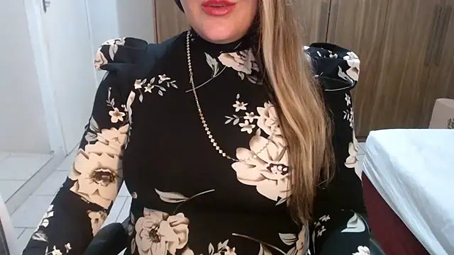 Aliceescobar's Live XXX Chat