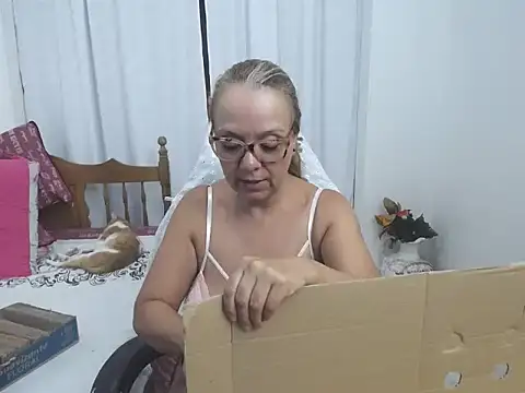 دردشة yeslluisa الجنسية المباشرة
