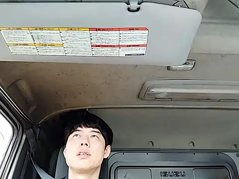 whitebriefboyのウェブカメラショー