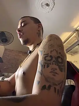 AlphaMasterXxx Live XXX Chat