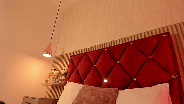 Kiri_Velvet 现场XXX聊天
