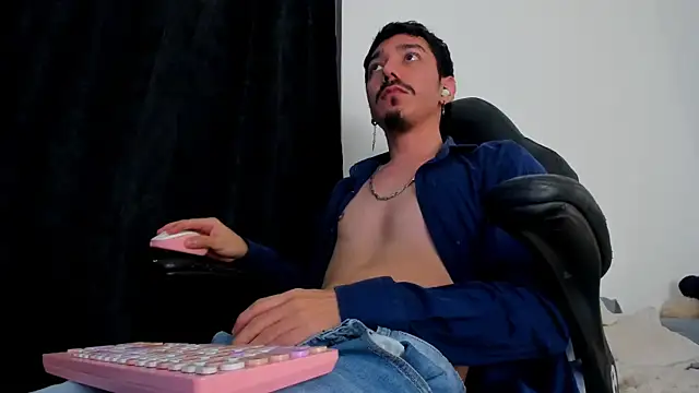 finn_jackson 在線直播表演