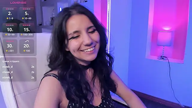 HollyPeach 现场XXX聊天